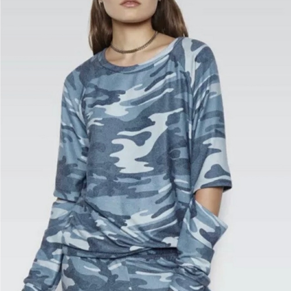 Michael Lauren blue camo Briggs pullover in size M